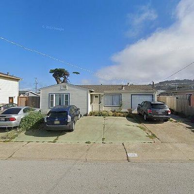 102 W Avalon Dr, Pacifica, CA 94044