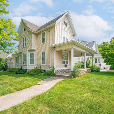 1022 W New York Ave, Oshkosh, WI 54901