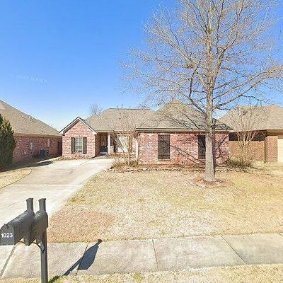 1023 Bowsprit Ln, Brandon, MS 39047