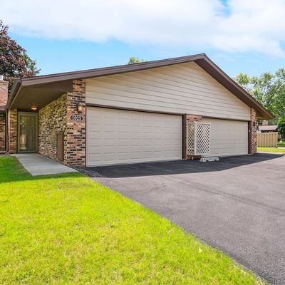 1025 Zanzibar Ln N, Minneapolis, MN 55447