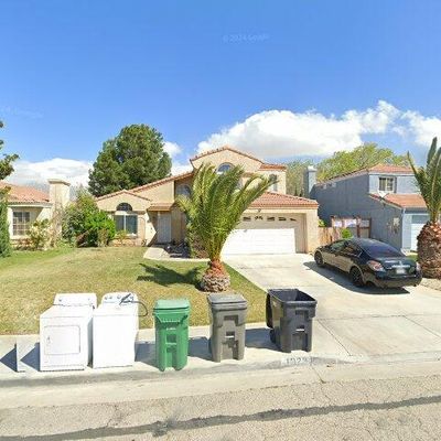 1029 Langhorn St, Lancaster, CA 93535