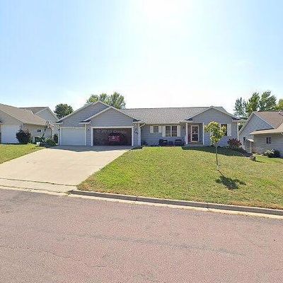 103 Savanna Ln, Janesville, MN 56048