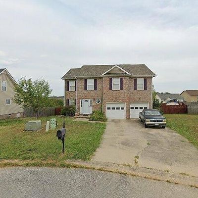 1033 Van Buren Ct, Clarksville, TN 37042