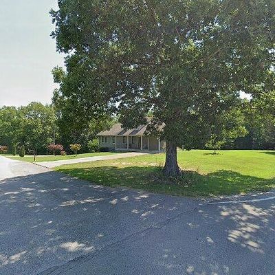 104 Oak Crest Dr, Tennessee Ridge, TN 37178