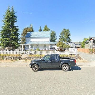 105 E Pioneer St, Granite Falls, WA 98252