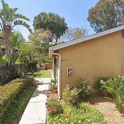 10521 Caminito Sulmona, San Diego, CA 92129