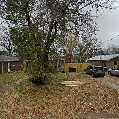 106 E Bailey Ave, Springdale, AR 72764