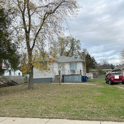 1221 Thornton St, Pacific, MO 63069