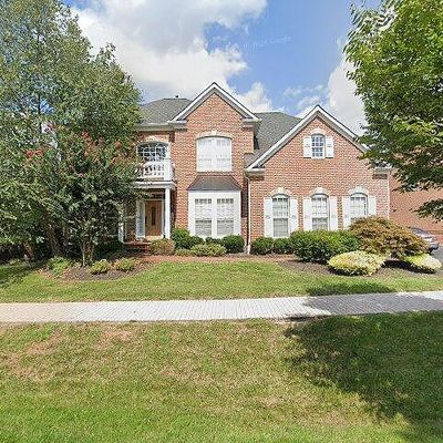 12304 Greenbriar Branch Dr, Potomac, MD 20854