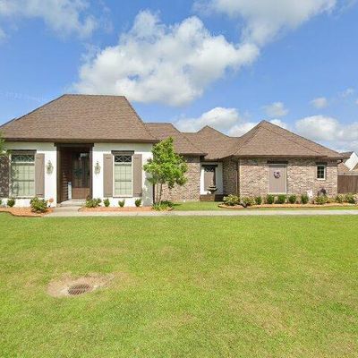 125 Heathwood Dr, Broussard, LA 70518