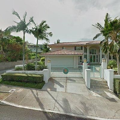 1251 Kamehame Dr, Honolulu, HI 96825