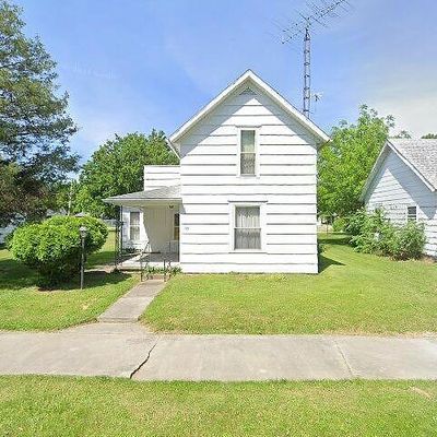 126 N East St, Bradner, OH 43406