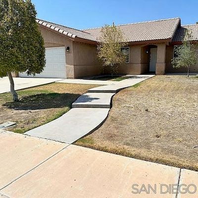 1281 F Pedroza St, Calexico, CA 92231