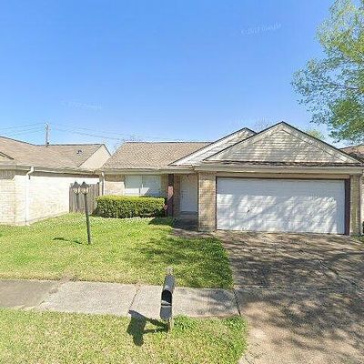 12906 Village Gate Dr, Houston, TX 77082