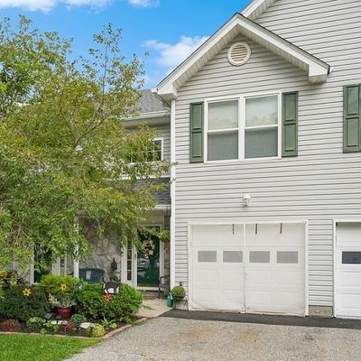 13 Beechmont Ter, Hamburg, NJ 07419