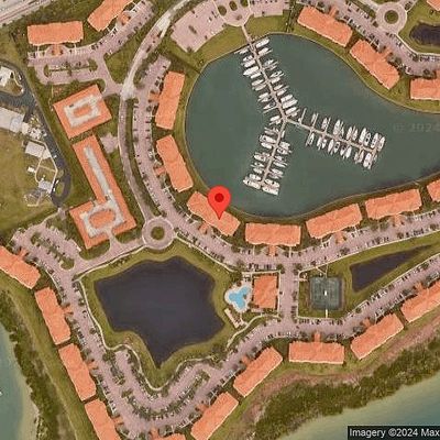 13 Harbour Isle Dr W Ph 2, Fort Pierce, FL 34949