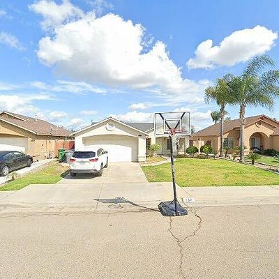 130 Candice Ave, Parlier, CA 93648