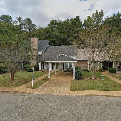 130 Emerald Lake Dr, Dothan, AL 36303