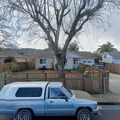 132 Vendola Dr, San Rafael, CA 94903