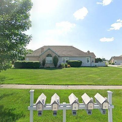 115 Stonegate Blvd, Bowling Green, OH 43402