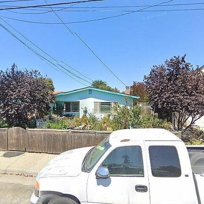 1161 Amador Ave, Seaside, CA 93955