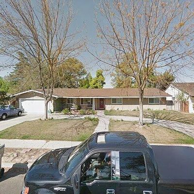 1188 W Mesa Ave, Fresno, CA 93711