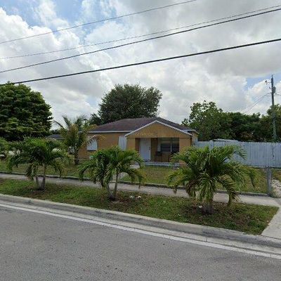 120 E 7 Th Ave, Hialeah, FL 33010