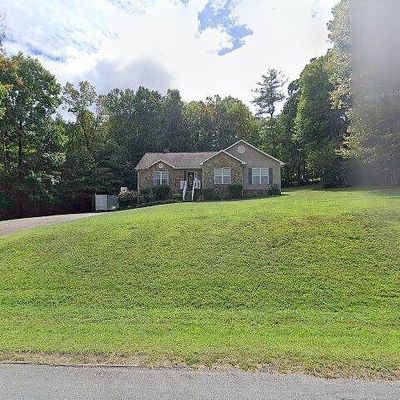 120 Woods Edge Dr, Rocky Mount, VA 24151