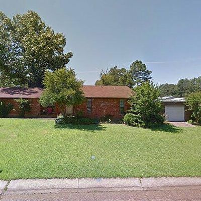 1201 Summit Dr, Magnolia, AR 71753