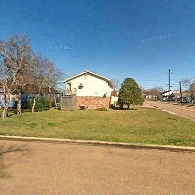 1202 W 4 Th St, Freeport, TX 77541