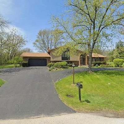 121 Graymoor Ln, Olympia Fields, IL 60461