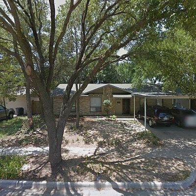 142 Price Dr, Lewisville, TX 75067