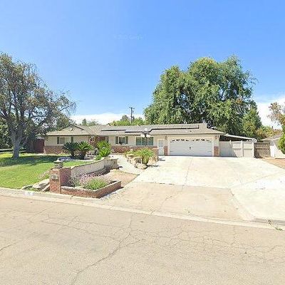 142 W Scott Ave, Fresno, CA 93704