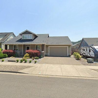 1440 Meadow Ave, Silverton, OR 97381