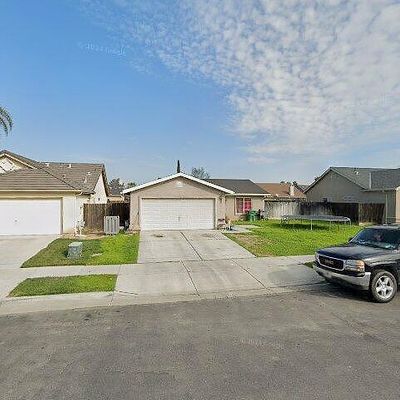 1452 Bentley Dr, Los Banos, CA 93635