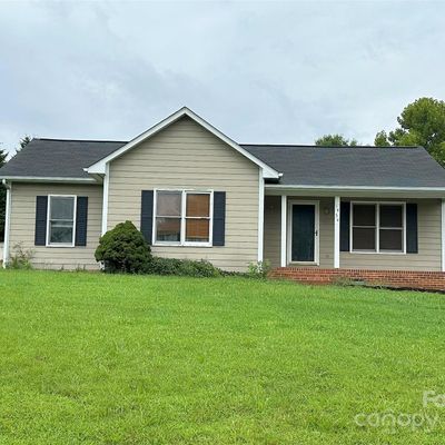 1454 Carlin Dr, Conover, NC 28613