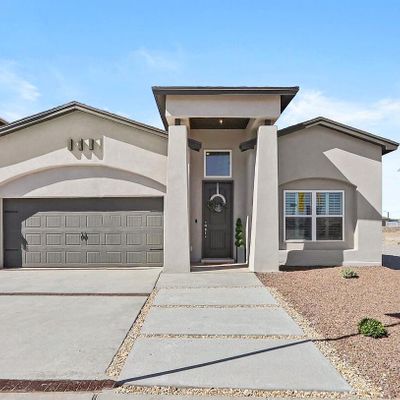 146 Esther Trail, Sunland Park, NM 88063