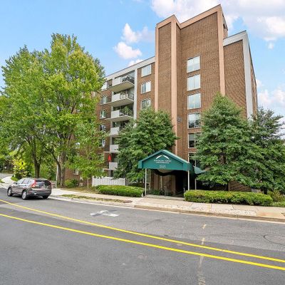 1515 S Arlington Ridge Rd #303, Arlington, VA 22202