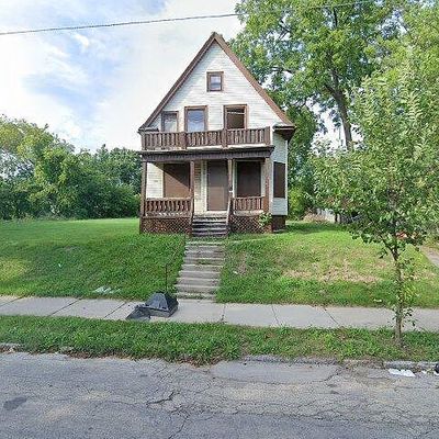 1518 W Ring St, Milwaukee, WI 53206