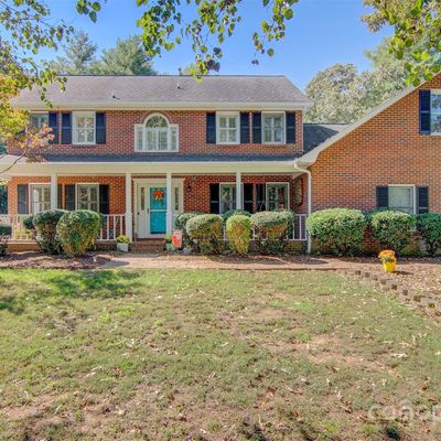 1360 33 Rd Avenue Dr Ne, Hickory, NC 28601