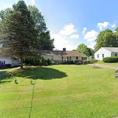 137 Mill Run Dr, Youngstown, OH 44505