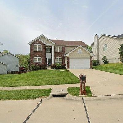 137 Riverwood Park Dr, Florissant, MO 63031