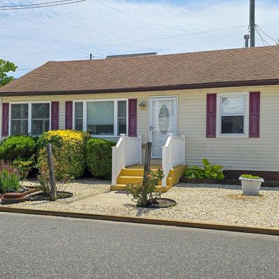 137 S Bayside Rd, Lavallette, NJ 08735