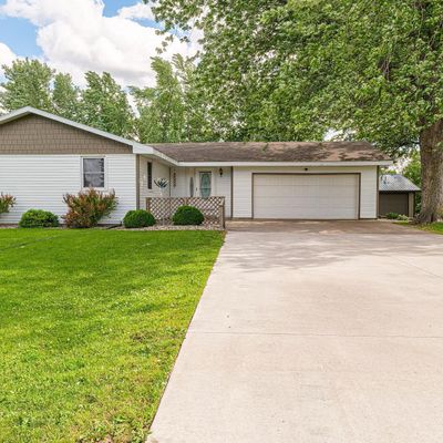 140 Airport Rd, Hutchinson, MN 55350