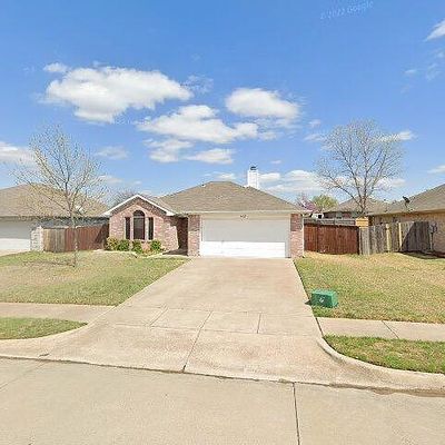 1402 Embercrest Dr, Midlothian, TX 76065