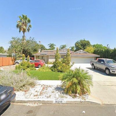 16719 Celtic St, Granada Hills, CA 91344