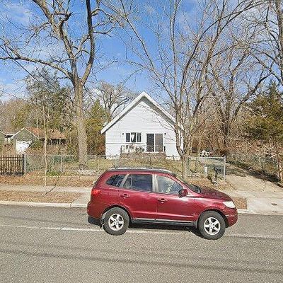 17 Pine St, Lakehurst, NJ 08733