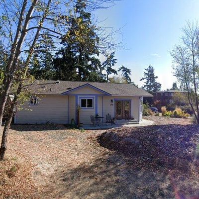 1702 Spruce St, Port Townsend, WA 98368