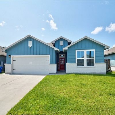 1725 Dr Ben Vela Dr, Corpus Christi, TX 78410