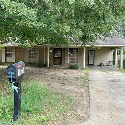 1735 S Pear Ln, Greenville, MS 38703